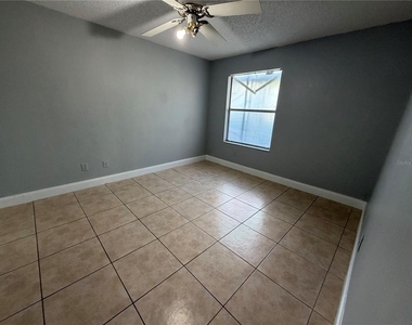 4658 Commander Drive - Photo Thumbnail 5
