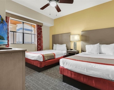 12544 Floridays Resort Drive - Photo Thumbnail 16