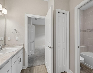 365 Windy Willow Way - Photo Thumbnail 10