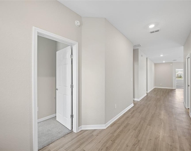 365 Windy Willow Way - Photo Thumbnail 1