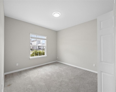 365 Windy Willow Way - Photo Thumbnail 9