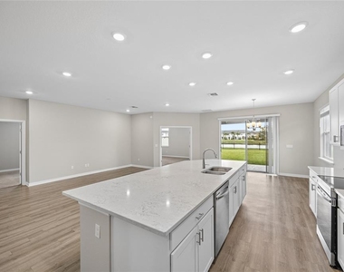 365 Windy Willow Way - Photo Thumbnail 4