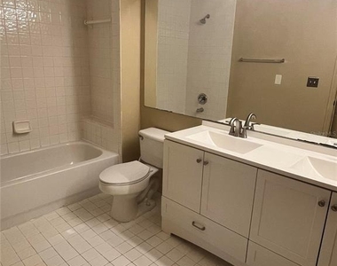 5512 Metrowest Boulevard - Photo Thumbnail 13