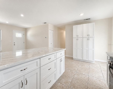 601 Catwood Drive - Photo Thumbnail 7