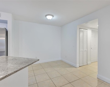 4540 Commander Drive - Photo Thumbnail 6