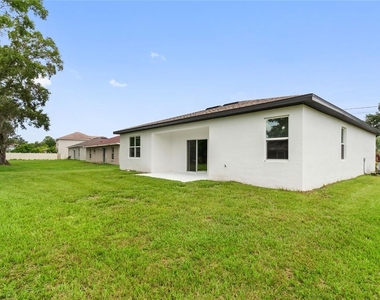 412 Lark Court - Photo Thumbnail 24