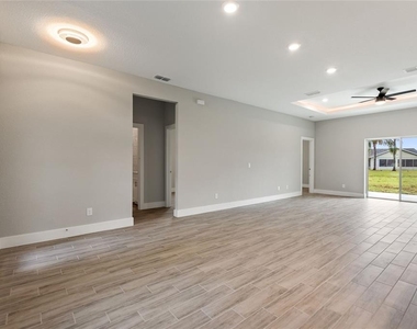 412 Lark Court - Photo Thumbnail 5