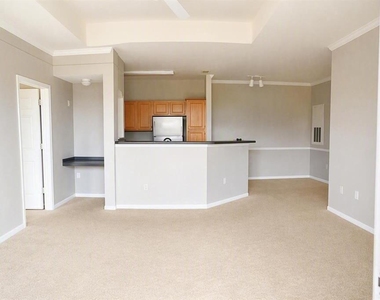 6412 Queens Borough Avenue - Photo Thumbnail 5