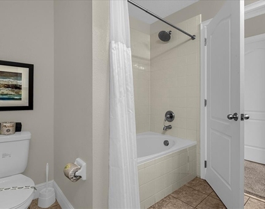 8118 Roseville Boulevard - Photo Thumbnail 27