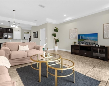 8118 Roseville Boulevard - Photo Thumbnail 5