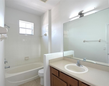 538 Bexley Drive - Photo Thumbnail 17