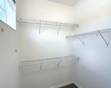 538 Bexley Drive - Photo Thumbnail 21