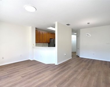 538 Bexley Drive - Photo Thumbnail 6