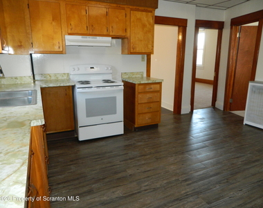 127 E Pine Street - Photo Thumbnail 8