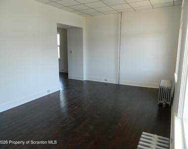 127 E Pine Street - Photo Thumbnail 1