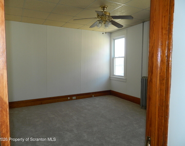 127 E Pine Street - Photo Thumbnail 9