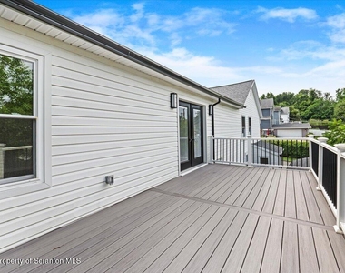 523 Meyers Street - Photo Thumbnail 19