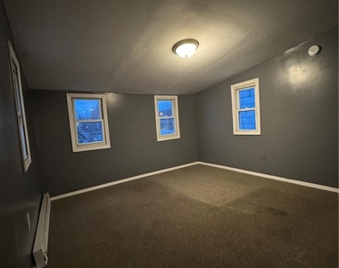 333 N Law Street - Photo Thumbnail 5