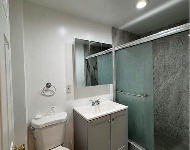 333 N Law Street - Photo Thumbnail 4