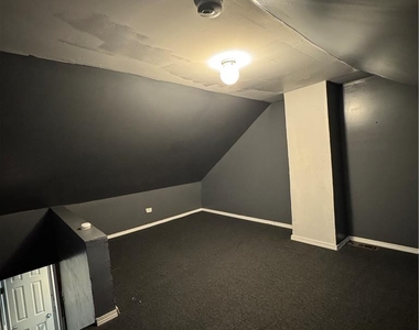 333 N Law Street - Photo Thumbnail 6