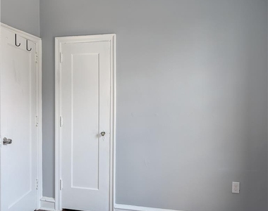 1458 Northampton Street - Photo Thumbnail 9