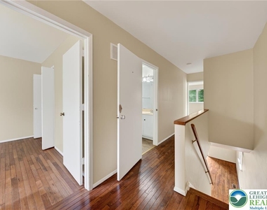 343 Carver Drive - Photo Thumbnail 19