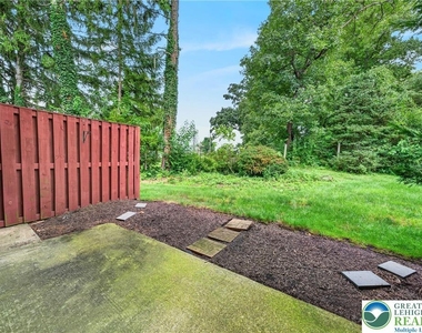 343 Carver Drive - Photo Thumbnail 33