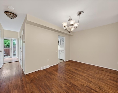 343 Carver Drive - Photo Thumbnail 11
