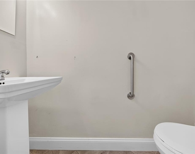 343 Carver Drive - Photo Thumbnail 18