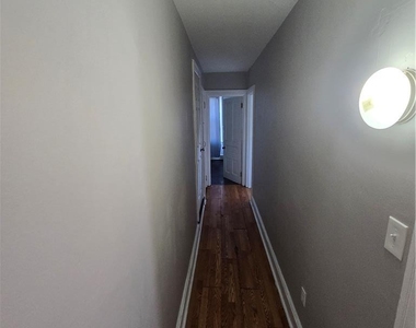 934 Ferry Street - Photo Thumbnail 6