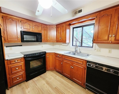 885 Cold Spring Road - Photo Thumbnail 9
