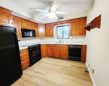 885 Cold Spring Road - Photo Thumbnail 11