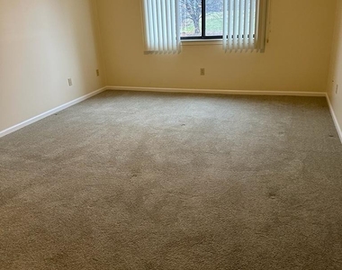 885 Cold Spring Road - Photo Thumbnail 15