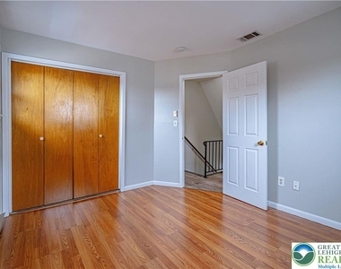 282 Poplar Street - Photo Thumbnail 22