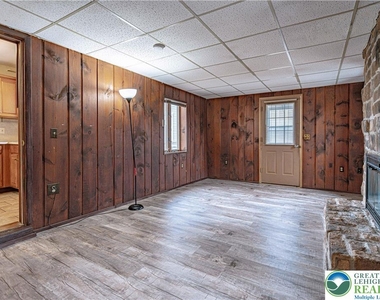282 Poplar Street - Photo Thumbnail 12