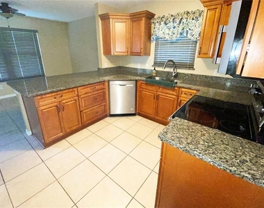 1019 Penguin Place - Photo Thumbnail 3