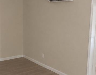1 Delarm Avenue - Photo Thumbnail 20