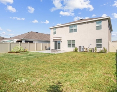 8673 Triumph Circle - Photo Thumbnail 37