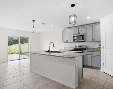 8673 Triumph Circle - Photo Thumbnail 8