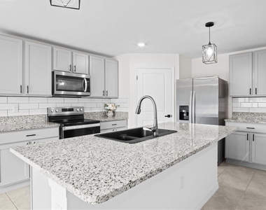8673 Triumph Circle - Photo Thumbnail 9