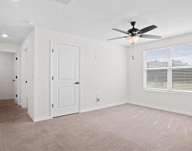 8673 Triumph Circle - Photo Thumbnail 16