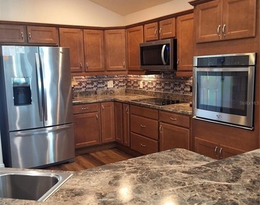 3526 Cluster Court - Photo Thumbnail 2