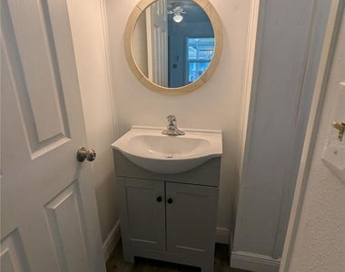 1513 Akron Drive - Photo Thumbnail 14