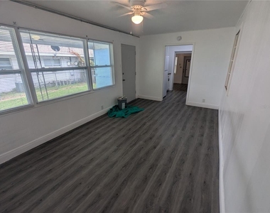 1513 Akron Drive - Photo Thumbnail 17
