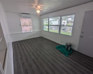 1513 Akron Drive - Photo Thumbnail 16