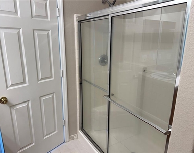 125 Florida Park Drive - Photo Thumbnail 9