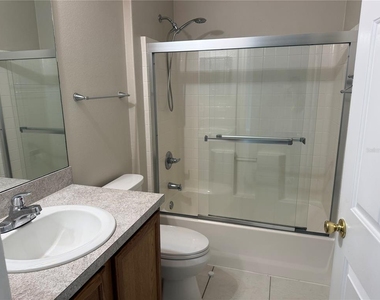 125 Florida Park Drive - Photo Thumbnail 6