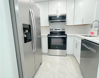 3221 White Ibis Court - Photo Thumbnail 3