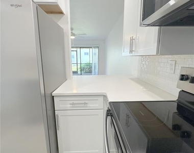 3221 White Ibis Court - Photo Thumbnail 6