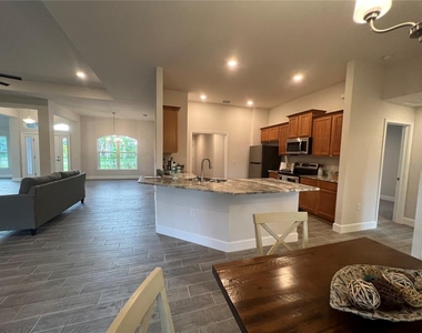 27430 Deep Creek Boulevard - Photo Thumbnail 5